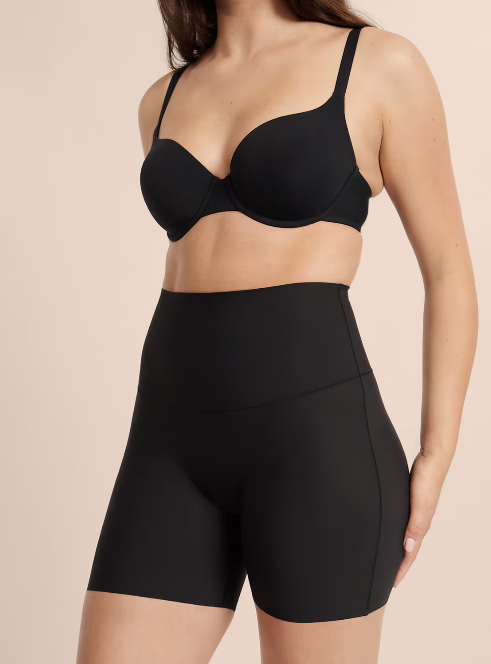Shorty gainant invisible – galbe naturel & effet ventre plat